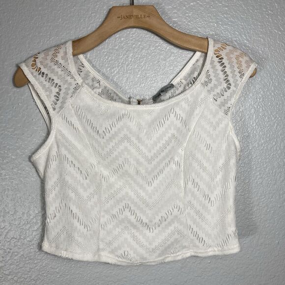 Charlotte Russe Tops - Vtg Y2K Lace Crop Top Sz M Charlotte Russe Halter White Coquette Romantic Fairy